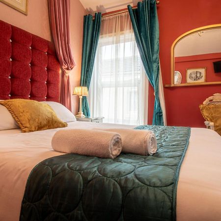 Hotel Rouge Blackpool Esterno foto